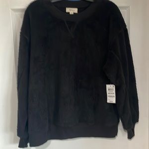 NWT black Sherpa pullover